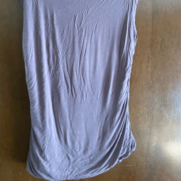 Light lavender drape detail front - Picture 2 of 6